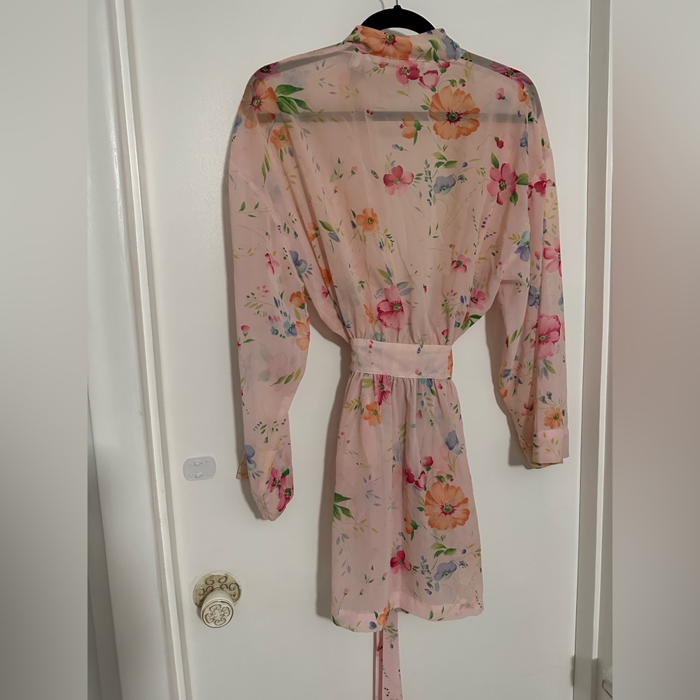 Victoria Secret Robe - Picture 2 of 3